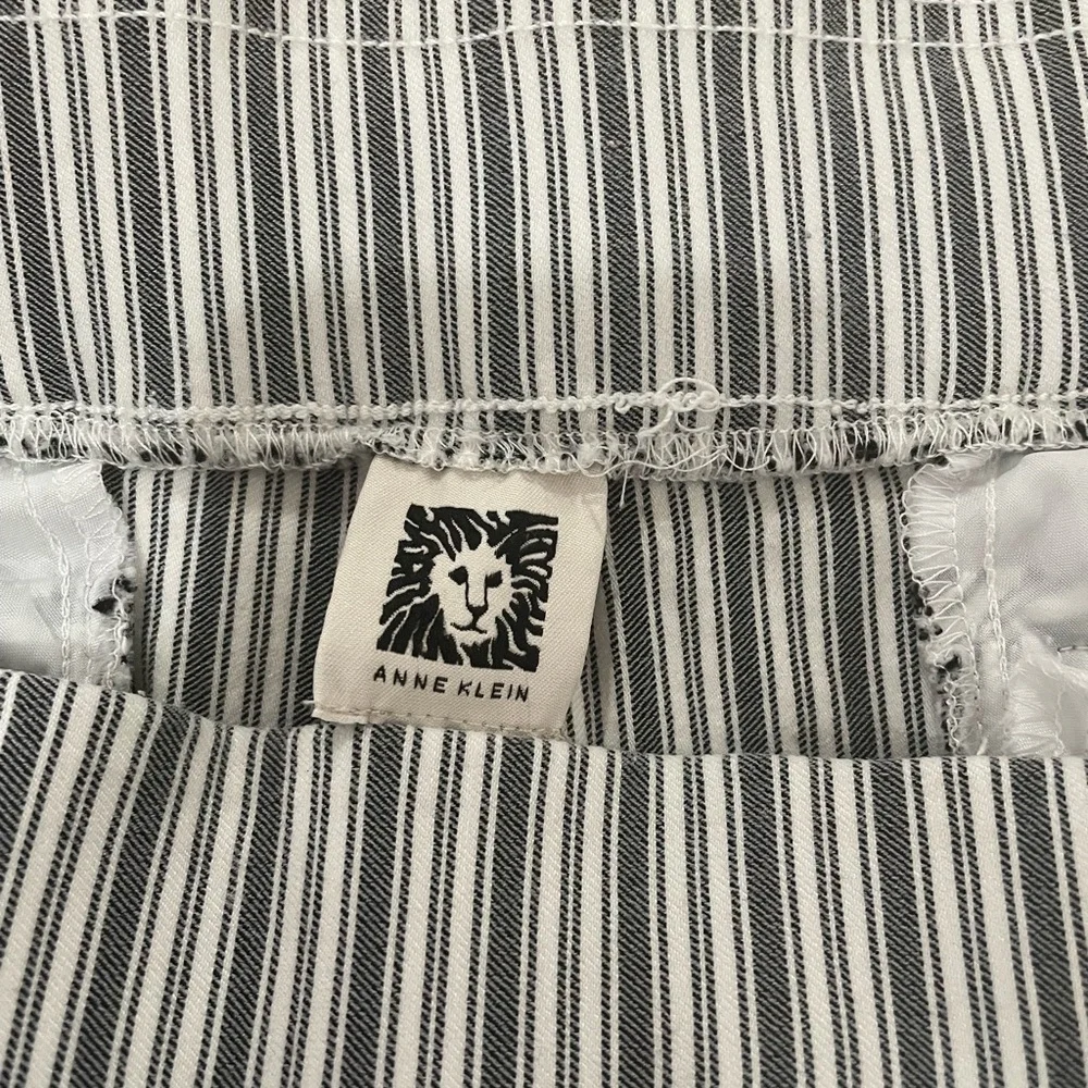 Anne Klein stylish striped